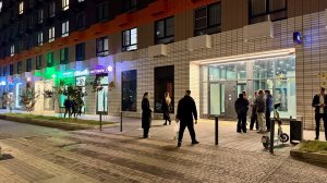 141чел/10мин = 846 чел/час, замер трафика(ускоренное видео х4), ЖК Дмитровский парк, Лобненская 13к4