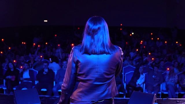 Когда погаснут маяки - концертный звук Наталья ВладиВЛАДУШКА