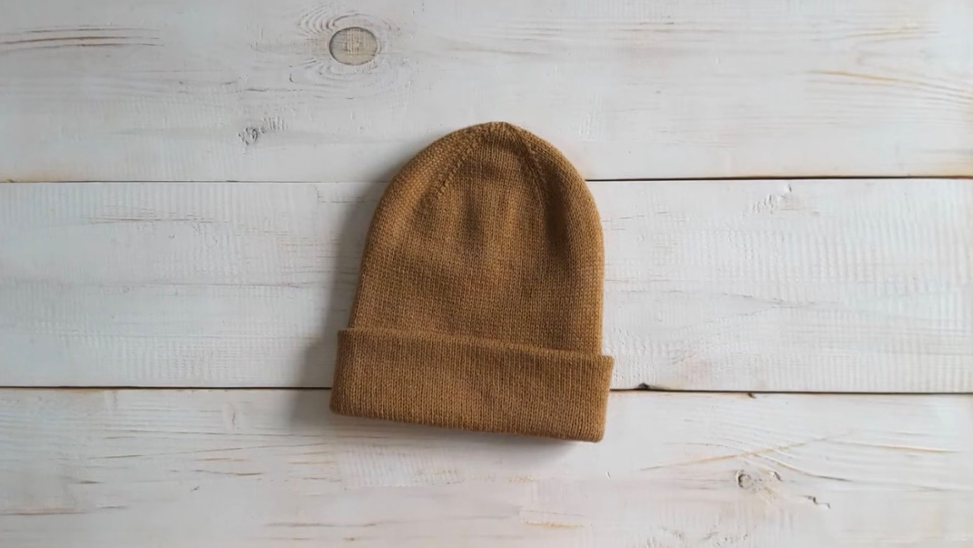 Двухсторонняя шапка Бини с отворотом смотреть онлайн