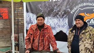 Братья завершили рыбалку