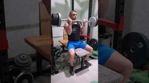 бицепс сидя