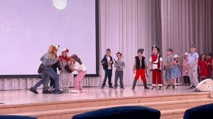 Представление нашего класса. ТОТ КТО РАЗБОЙНИК И СКАЗАЛ (А СО МНОЙ ПО УТРУ( ЭТО Я