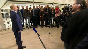 Путин ответил на вопросы представителей СМИ