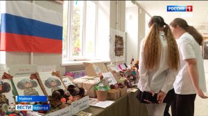 В шестой майкопской школе состоялась выставка самодельных "Чебурашек"