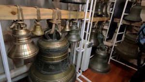 Утро выходного дня, прогулка по Музею колокольного звона, Новосибирск весной,