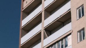 Дома в Ильичевском районе Мариуполя восстановили специалисты из Московской области. 23.10.2025