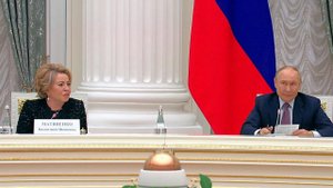 Владимир Путин назвал удачной идею маткапитала и призвал улучшать эту программу