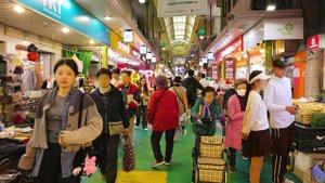 망원시장! 🛍️ 젊은 층의 핫플 시장 장보는 풍경, 너무 싸서 한 봉다리 구