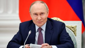 Курс на многодетность. Как в России поддержат семьи?