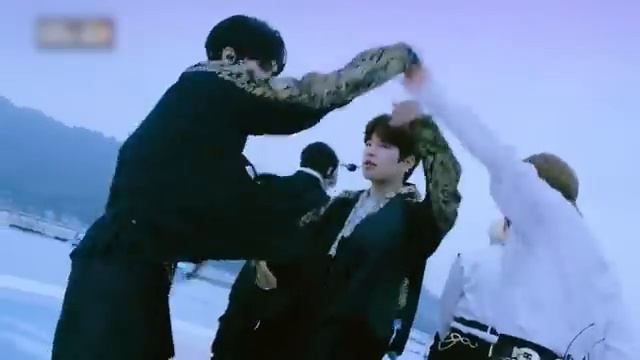 Как Живёт Хан Джисон из Стрэй Кидс (Han Jisung - Stray Kids) и Сколько Он Зарабатывает смотреть онлайн