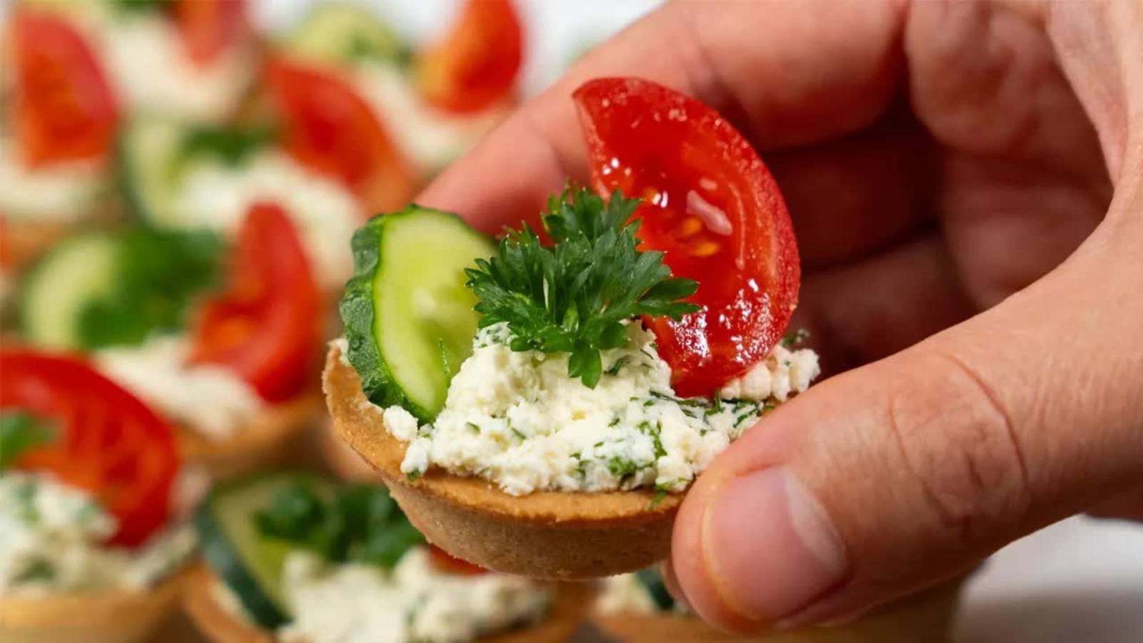 5 ОРИГИНАЛЬНЫХ ЗАКУСОК на НОВЫЙ ГОД 2026! Лучшие и Быстрые ЗАКУСКИ на НОВОГОДНИЙ СТОЛ 2026!