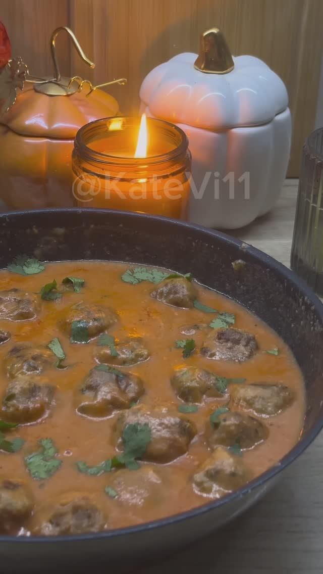 Нежные сливочные фрикадельки в сливочно-томатном соусе. Сохраняйте рецепт, чтобы точно приготовить