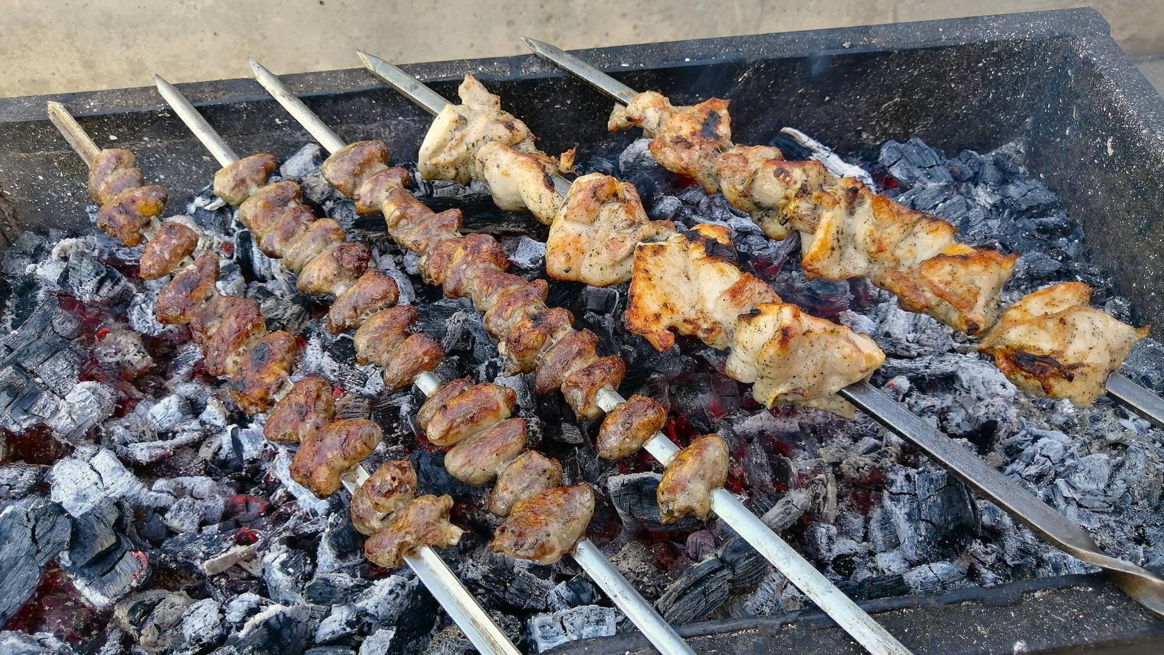 Октябрьский куриный шашлык