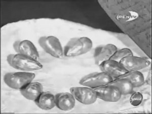 Cecilia Maresca & Maria Rosa Gallo "Окольцованная птица"