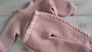 Детский вязанный костюмчик (спицами) часть 1