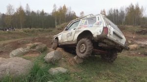 Парень на Ниве сделал невозможное