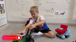 Мультик про трактор Bruder, грузовичек Лёву и вязаный красный трактор