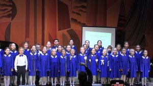 Сколько нас