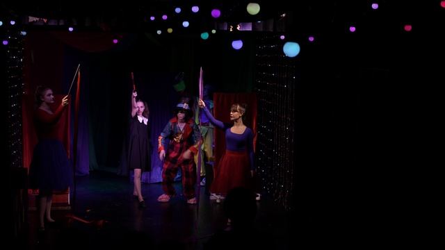 СПЕКТАКЛЬ "В ПОИСКАХ УТРАЧЕННОГО ВОЛШЕБСТВА" -  ОКТЯБРЬ 2025 смотреть онлайн