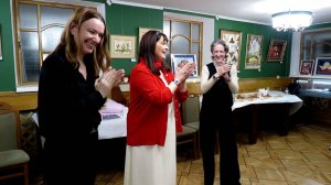 Выставка Юлии Ноговицыной «Пространство, воздух, цвет!» Канал Московит TV-MIX