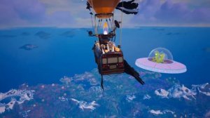 🛸 Шанс появления НЛО Кодоса и Канга рядом с Боевым Автобусом был повышен с 0.01% до 5% #Fortnite