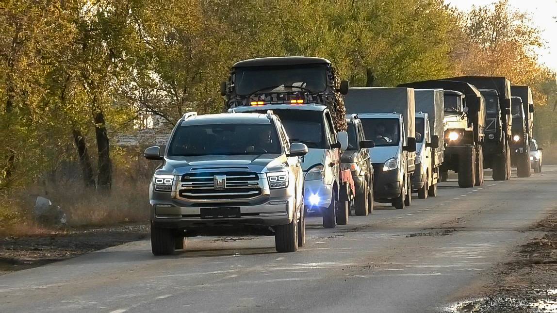 Очередной гумконвой в зону СВО смотреть онлайн