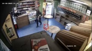 В Севастополе полицейские задержали местного жителя, обокравшего алкомаркет