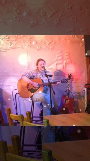 новую псни всегда сложно выносить на публику, особенно когда она написана тоько вчера)))