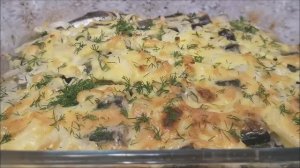 Запеченная рыба (салака) в духовке целиком с луком и майонезом