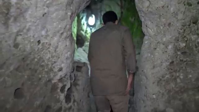 Подземный Город где жили до 20000 Человек. Деринкую. Как распространялось Христианство (Ruhi Çenet) смотреть онлайн