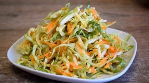 Потрясающий салат на каждый день! Очень рекомендую! Хоть просто и легко, но невероятно вкусно!