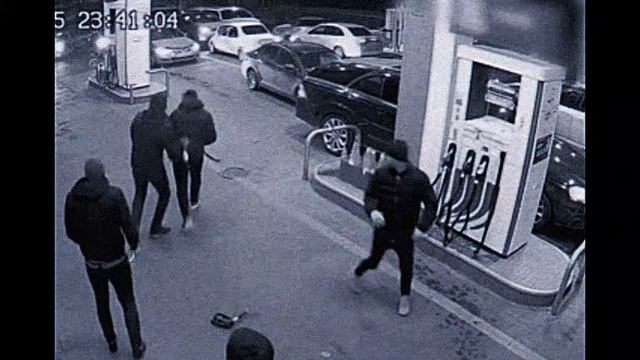 Нервы сдали. Очередь за бензином переросла в жестокую драку. Московская область.
потасовка дефицит