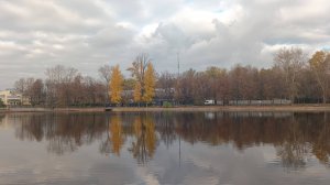 Прогулки по Москве. Парк у пруда Бекет.
