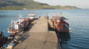 Пирс Банг Бао с маяком (Таиланд, остров Чанг).