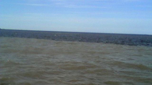 Двухцветная вода на Финском - резкая разделительная черта. смотреть онлайн