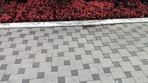 Анапа. Сегодня тепло и пасмурно. Пляжи опять в защитных рвах. 24 октября 2025. 13.00