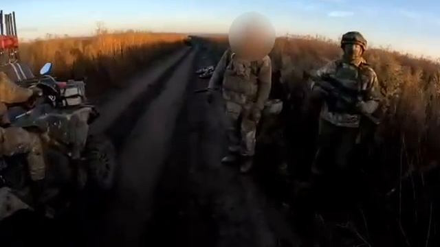 Наши пацаны под фипик попали. Сами отделались контузиями, оборудование сгорело вместе с прицепом. смотреть онлайн