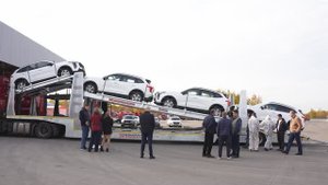 Автовоз Ultrailer: идеальная загрузка автомобилей! 🚛✨