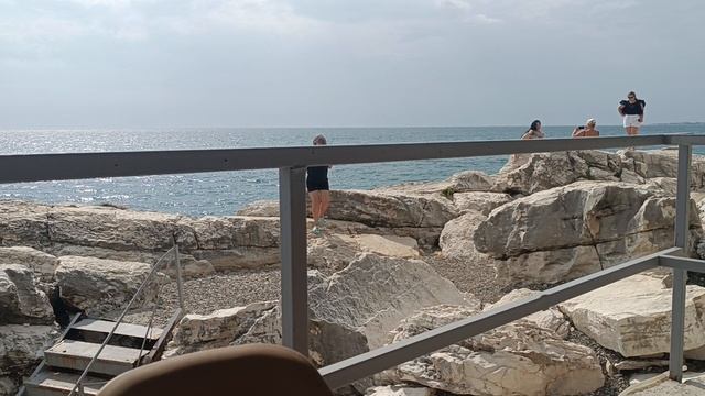 КАФЕ НА БЕЛЫХ СКАЛАХ смотреть онлайн