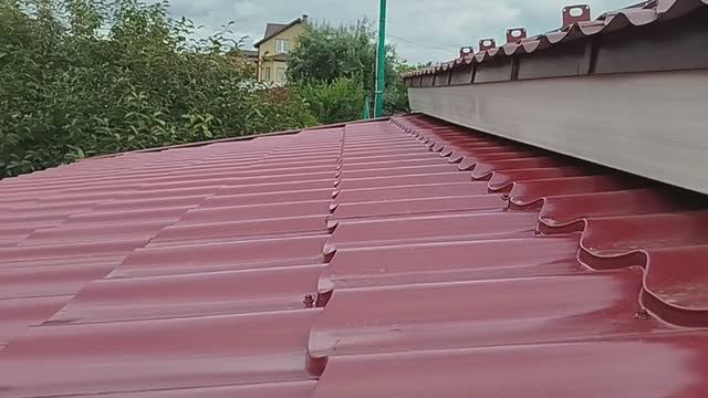 МЕНЯЕМ КРОВЛЮ НА ДОМЕ СВОИМИ РУКАМИ / ВЕСЬ ПРОЦЕСС РАБОТЫ смотреть онлайн