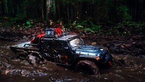 Безумное напряжение в грязи и воде 6x6 Crossrc EMO XL2