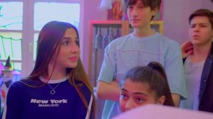 Lady Diana | ФУТБОЛЬНАЯ БИТВА -ВАМПИРЫ
ПРОТИВ ШКОЛЬНИКОВ! Диана VS
Вампиры!🧛🏻♀️