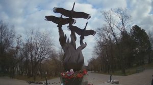 Ролик от Еретнова В.Б. В парке осеннем.