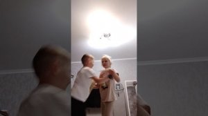 1000044535.mp4 драка