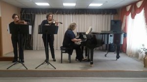 А.Вивальди концерт a-moll для двух скрипок и фортепиано
Педагогический ансамбль "Мелодия"