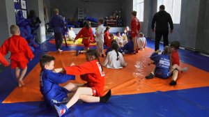 Воспитанники 4-й спортшколы завоевали 14 медалей на Кубке Урала по самбо