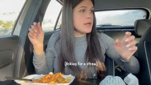 Бургеры/ поедание/ любите смотреть жрунов/вам сюдаBURGERS & ANIMAL FRIES _ CAR MUKBANG _ ASMR