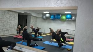 УТЯЖЕЛИТЕЛИ_НА_НОГИ_ГАНТЕЛЬ_3_КГ_В_РУКИ_ПОШЛА_ЖАРА_ЖИРУБОЙ