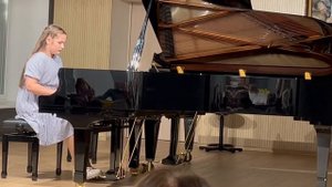 Р.Глиэр. В полях. Исп. Мария Волкова, преп. Н.В. Фоломешкина