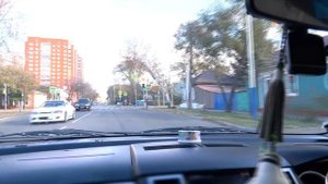 «Крепче за баранку держись, шофёр»: амурская таксистка рассказала об опасных случаях в её профессии